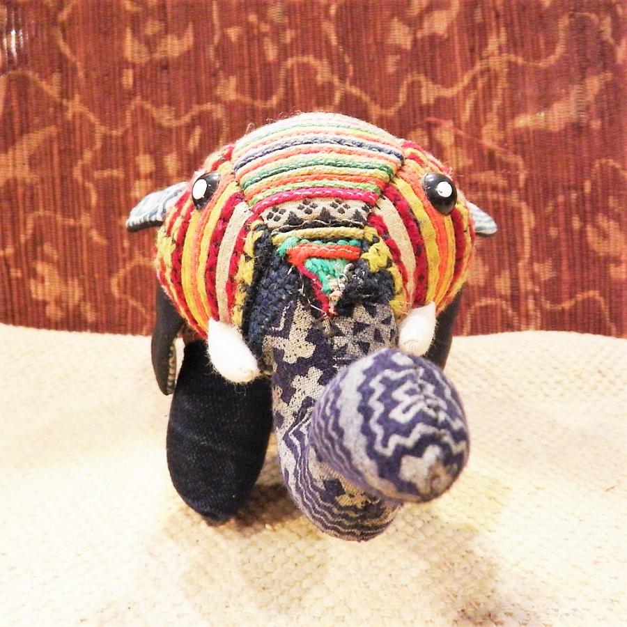 ゾウ 象 オブジェ ぬいぐるみ アジアン雑貨 モン族 可愛い 布製 手作り