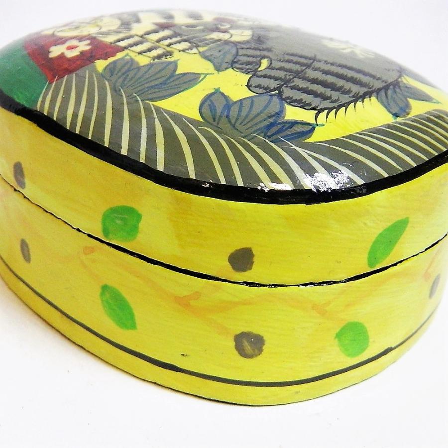 BOX ペーパーマッシュ ネコ 小物入れ 可愛い 猫3匹 インド 手作り Mサイズ |  | 04