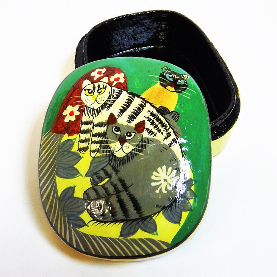 BOX ペーパーマッシュ ネコ 小物入れ 可愛い 猫3匹 インド 手作り Mサイズ |  | 05