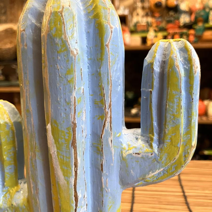 サボテン 置物 オブジェ さぼてん 木彫り 木製 ライトブルー