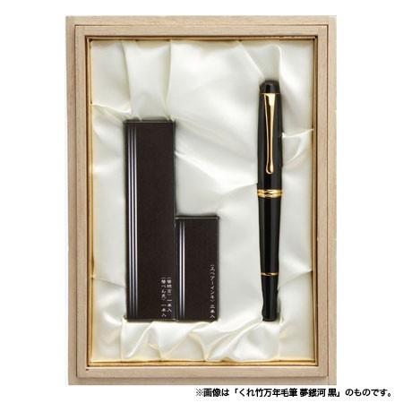 Myday公式アカウント01 竹彫　筆入　筆筒虎　清時代　竹　骨董　古美術 Myday公式アカウント01 竹彫 筆入 筆筒虎 清時代 竹 骨董 古美術