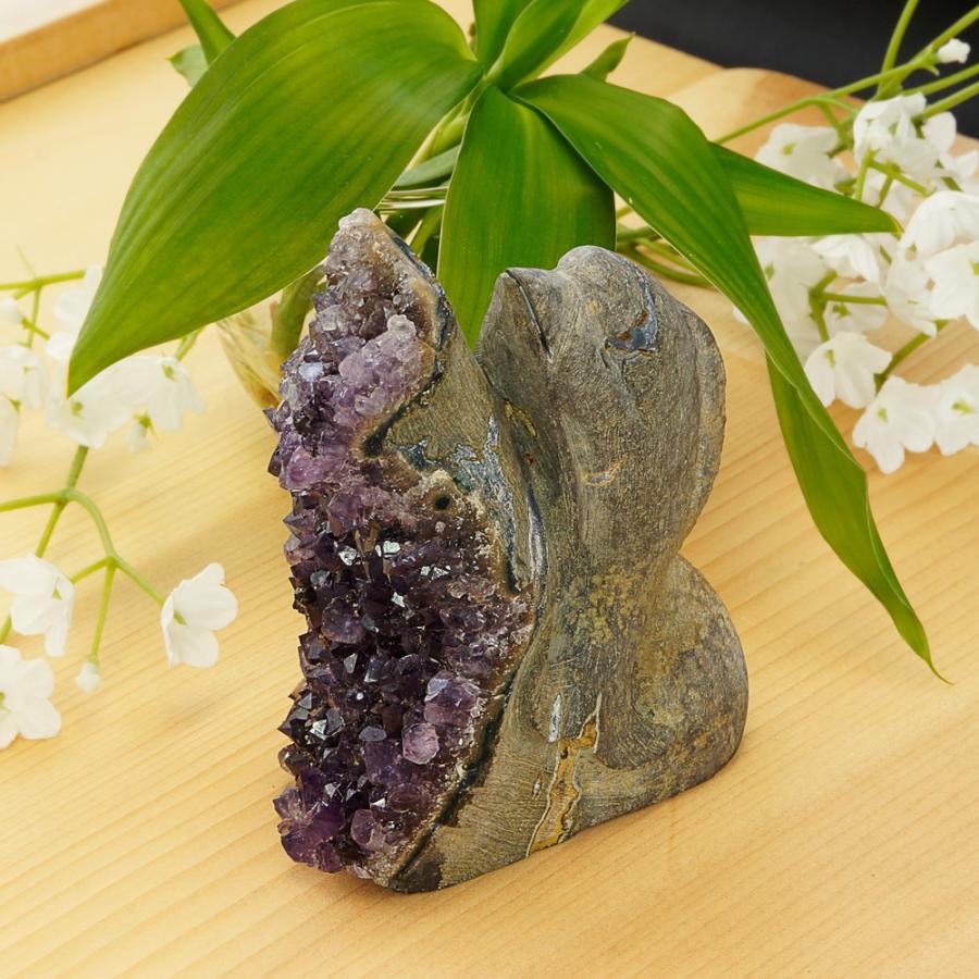 激レア アメジストと熔岩石のコラボ 手彫り 彫刻 イルカ 346g 天然石