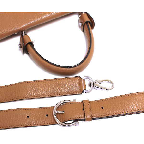 FERRAGAMO 【質Shop天満屋】【人気】サルヴァトーレフェラガモ FERRAGAMO 【質Shop天満屋】【人気】サルヴァトーレフェラガモ