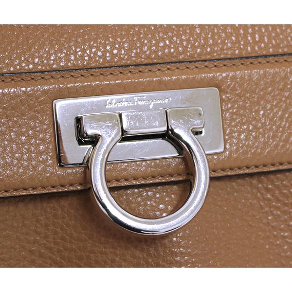 FERRAGAMO 【質Shop天満屋】【人気】サルヴァトーレフェラガモ FERRAGAMO 【質Shop天満屋】【人気】サルヴァトーレフェラガモ