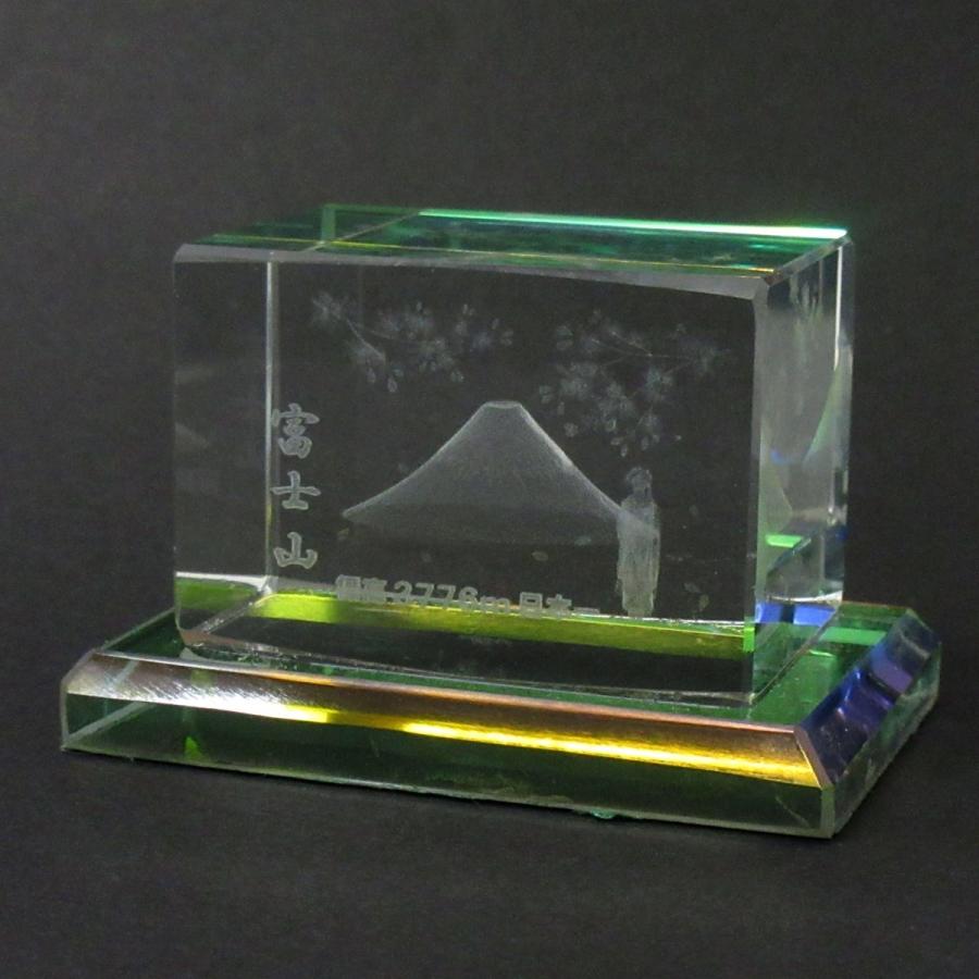 3dクリスタル 富士山 舞妓 スクエア型 台座付 ガラス オブジェ ペーパーウェイト 1 669 1 669 テンマヤ 通販 Yahoo ショッピング