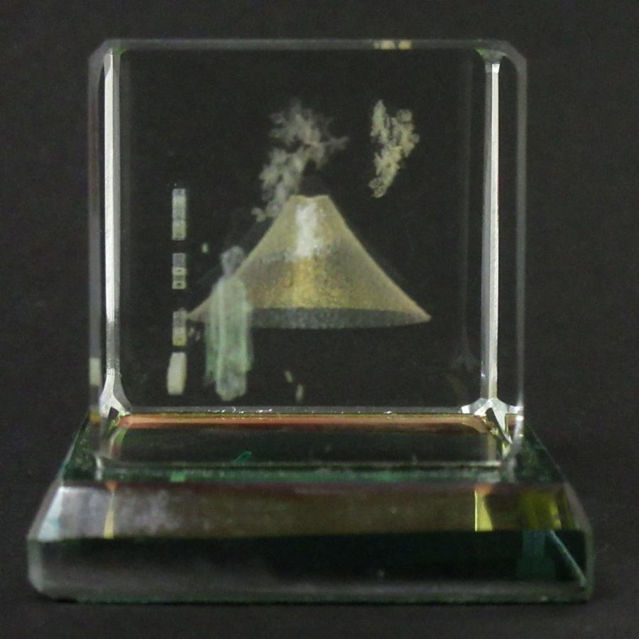 3dクリスタル 富士山 舞妓 スクエア型 台座付 ガラス オブジェ ペーパーウェイト 1 669 1 669 テンマヤ 通販 Yahoo ショッピング