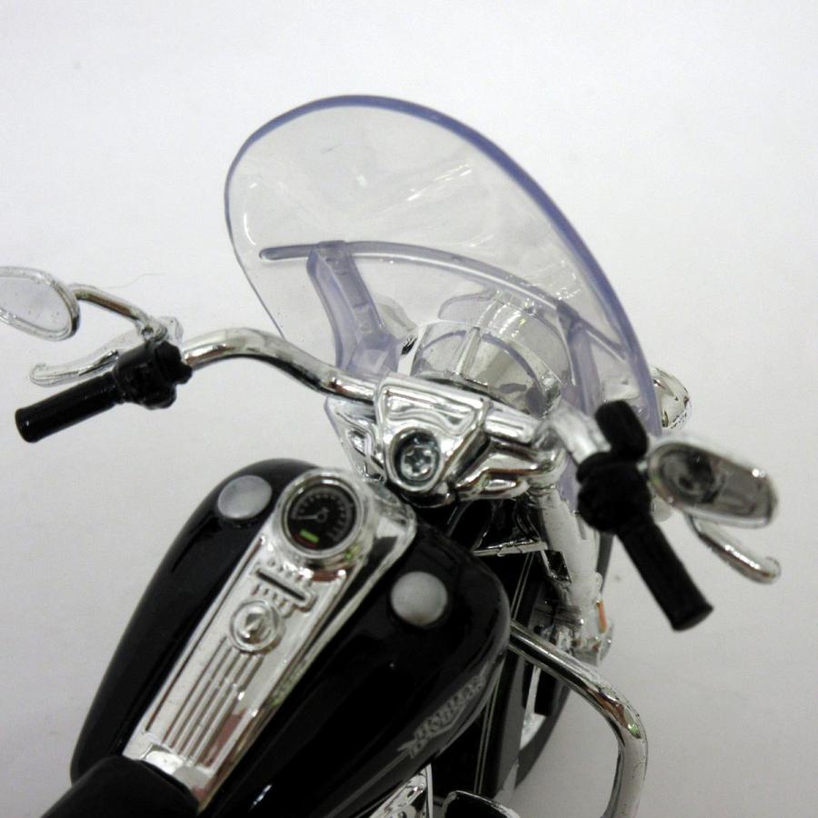 Maisto 1:12 ハーレーダビッドソン 2013 FLHRC Road King クラシック