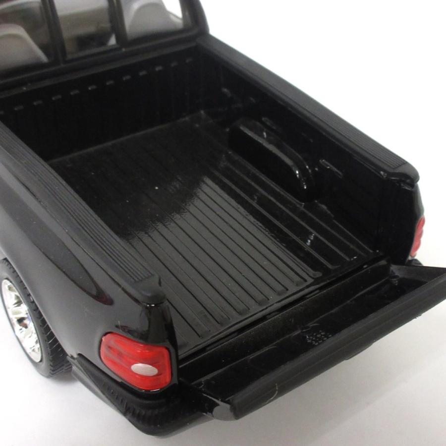 フォード Maisto 1/21 SVT F-150 ライトニング ブラック マイスト