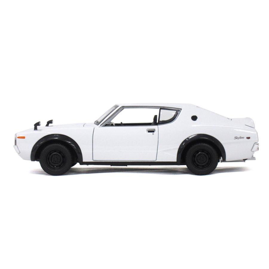 Maisto 1/24 スカイライン 2000GT-R 1973 KPGC110 ケンメリ ホワイト マイスト ミニカー 200-168｜tennmaya｜04