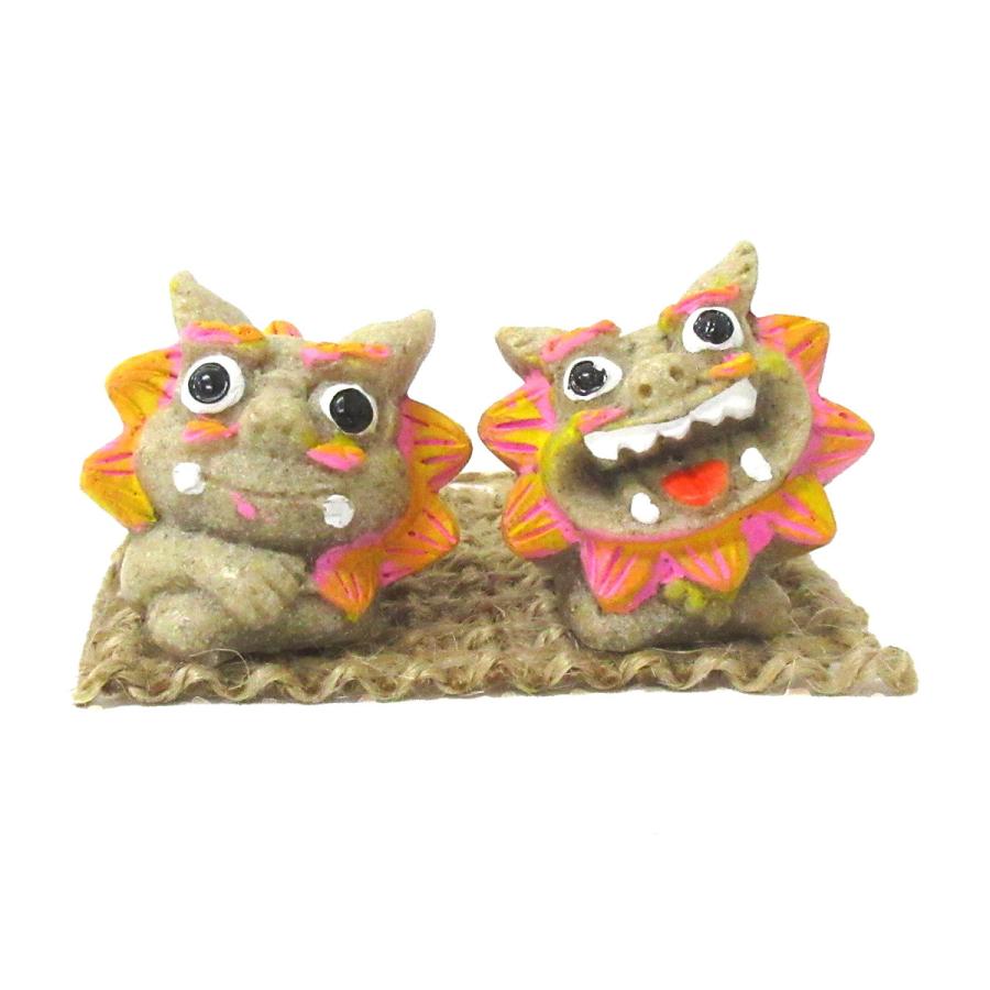 ポリ置物 仲良しシーサー 寝そべり 砂カラー Sサイズ 沖縄グッズ