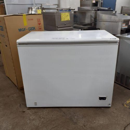 サンデン 冷凍ストッカー チェストフリーザー SH-360XD 売ります