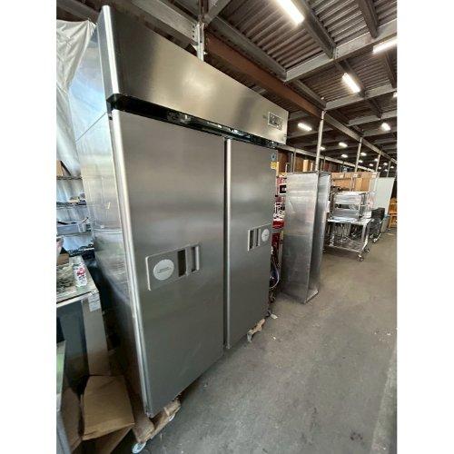 業界最長1年保証】縦型冷蔵庫 自動 スライド扉 大和冷機 401CD-SA-EC