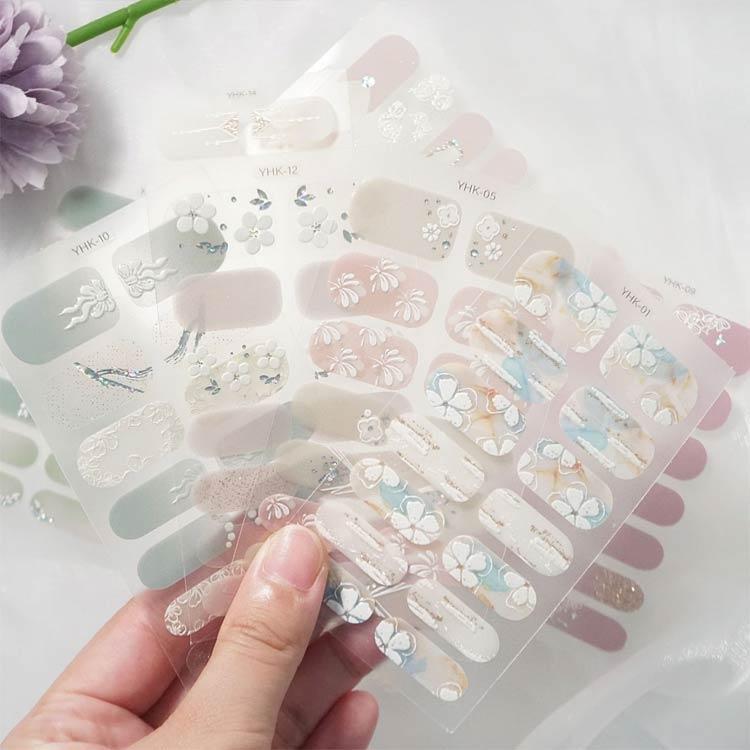 【高品質タイプ】4枚購入で1枚プレゼント！ジェルネイルシール☆。.:＊・゜ カラフルな花柄♪ 【7シート/98枚セット】ジェルネイルシール 硬化