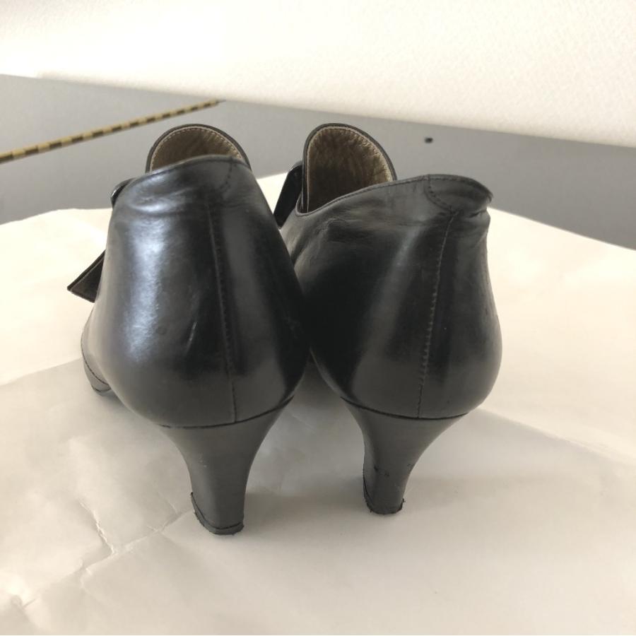イヴサンローラン YSL パンプス レザー 本革 バックルモチーフ 