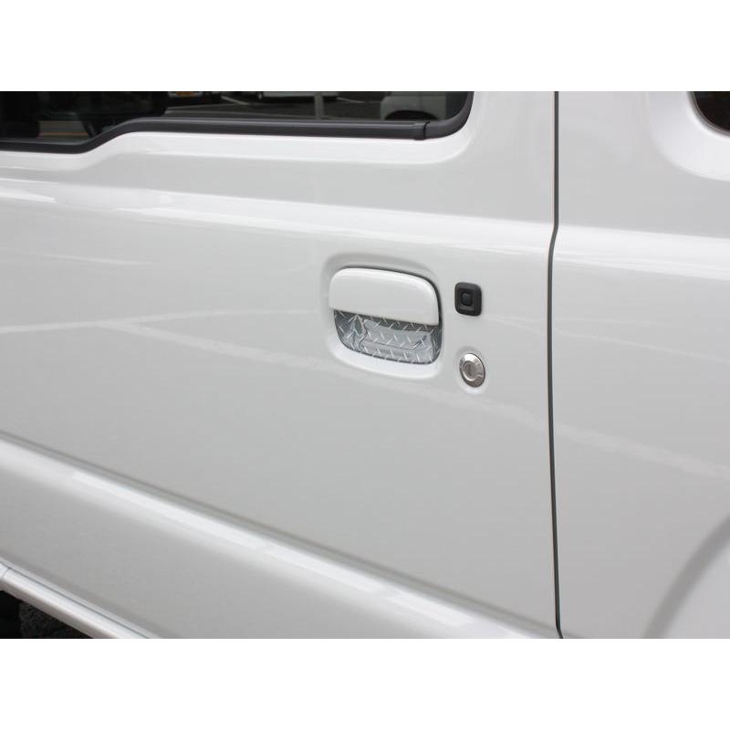 ジムニー シエラ 欧州スズキ純正 ドアプロテクター JB64 JB74用 ジムニー シエラ 欧州スズキ純正 ドアプロテクター JB64 JB74用 ss