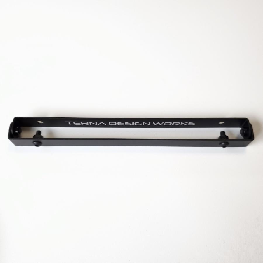 TDW ナンバーステー ピッチ210m ブラック | 