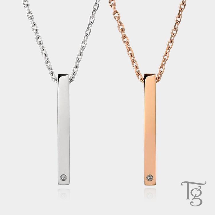 3540円 ブランド雑貨総合 ペアネックレス ステンレス 刻印無料 ダイヤモンド 大人 シンプル おしゃれ 金属アレルギー対応 スティック プレート 2本セット 安い