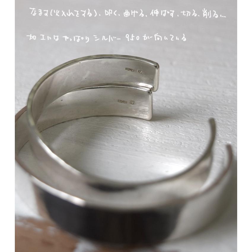 タタきのバングル(太) ペアバングル ハンドメイド オーダー シルバー 槌目 シンプル 上品 おしゃれ 腕輪 Silver 950 マモる ごつめ ゴツめ 手作り 手づくりの画像
