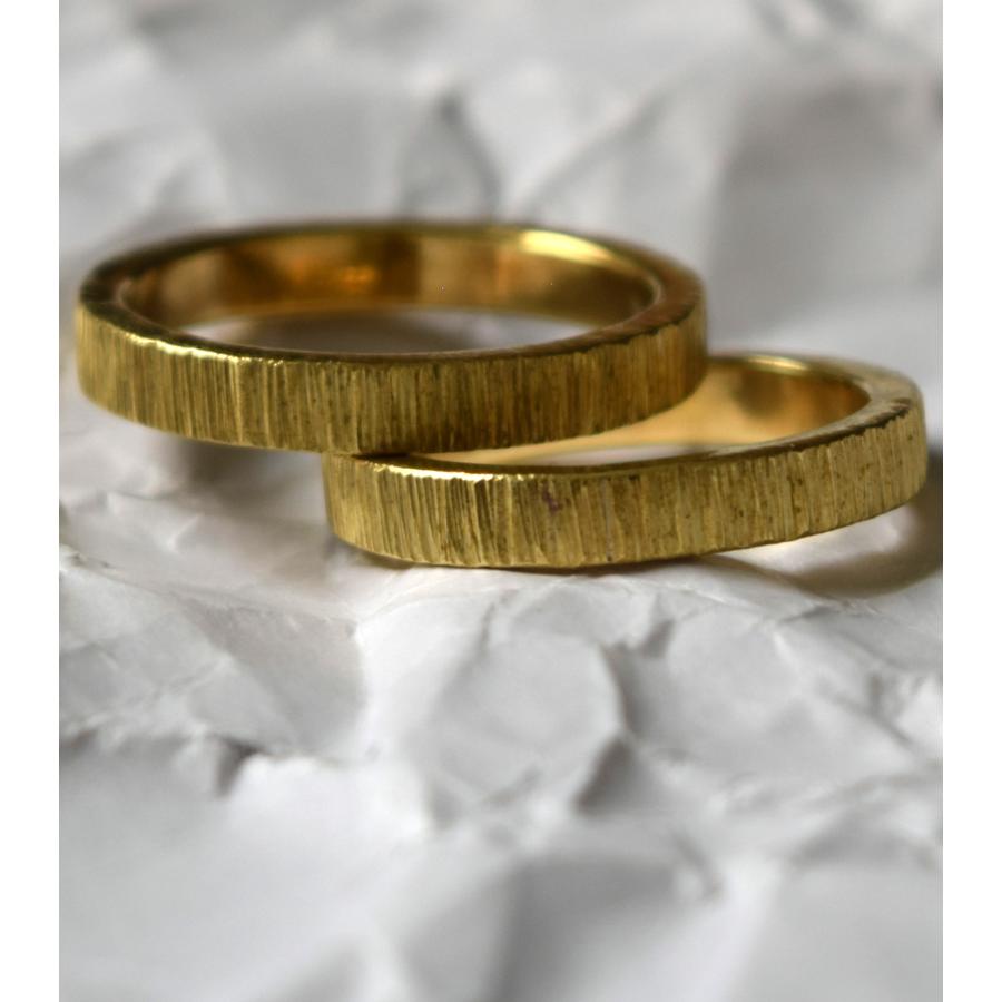 【真鍮】シグれのリング(細) ペアリング ハンドメイド オーダー brass 槌目 シンプル 上品 おしゃれ 指輪 brass マモる 手作り 手づくり　ダイヤモンドの画像