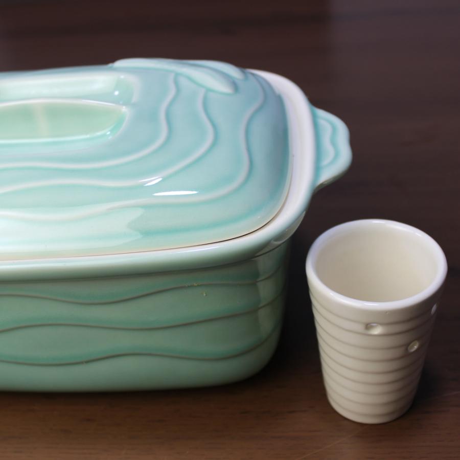 ぬか漬け 容器 冷蔵庫 陶器 日本製 2L 水抜き器付き ブルー/ホワイト
