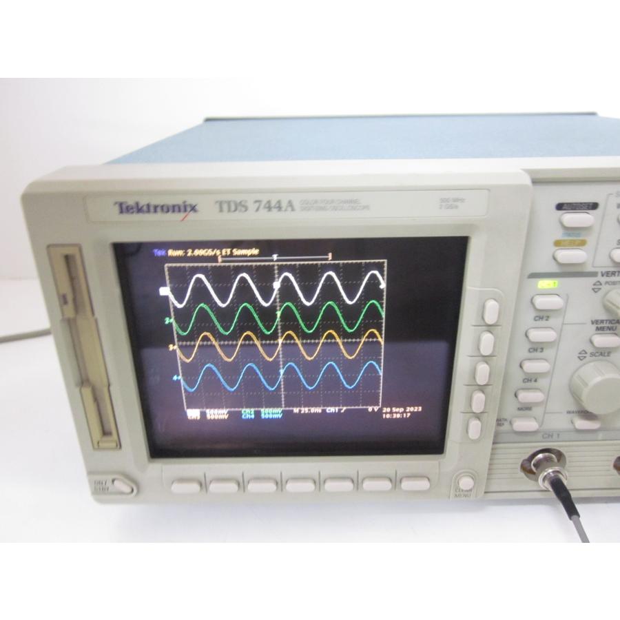 中古】デジタルオシロスコープ TDS744A テクトロニクス 中古】デジタルオシロスコープ TDS744A テクトロニクス