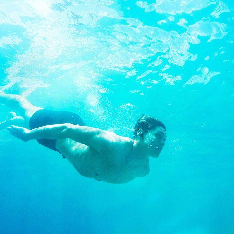 ソニー 完全ワイヤレスイヤホン WF-SP900 : Bluetooth対応 左右分離型 防水仕様 4GBメモリ内蔵 2018年モデル / ソニー 完全ワイヤレスイヤホン WF SP900 Bluetooth対応 左右分離型 防水仕様 4GBメモリ内蔵 2018年モデル