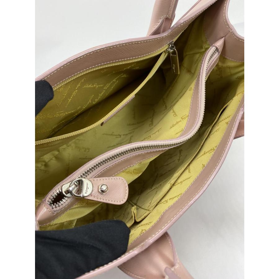 FERRAGAMO（フェラガモ） ハンドバッグ トートバッグ ガンチーニ