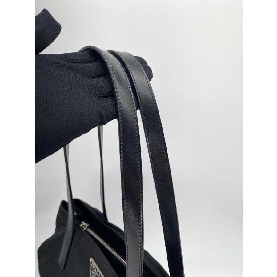 PRADA（プラダ） トートバッグ ハンドバッグ ナイロン 黒 NERO 管理