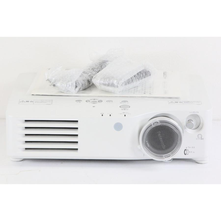 パナソニック 液晶プロジェクター TH-AX100【中古品 パナソニック 液晶プロジェクター TH-AX100【中古品