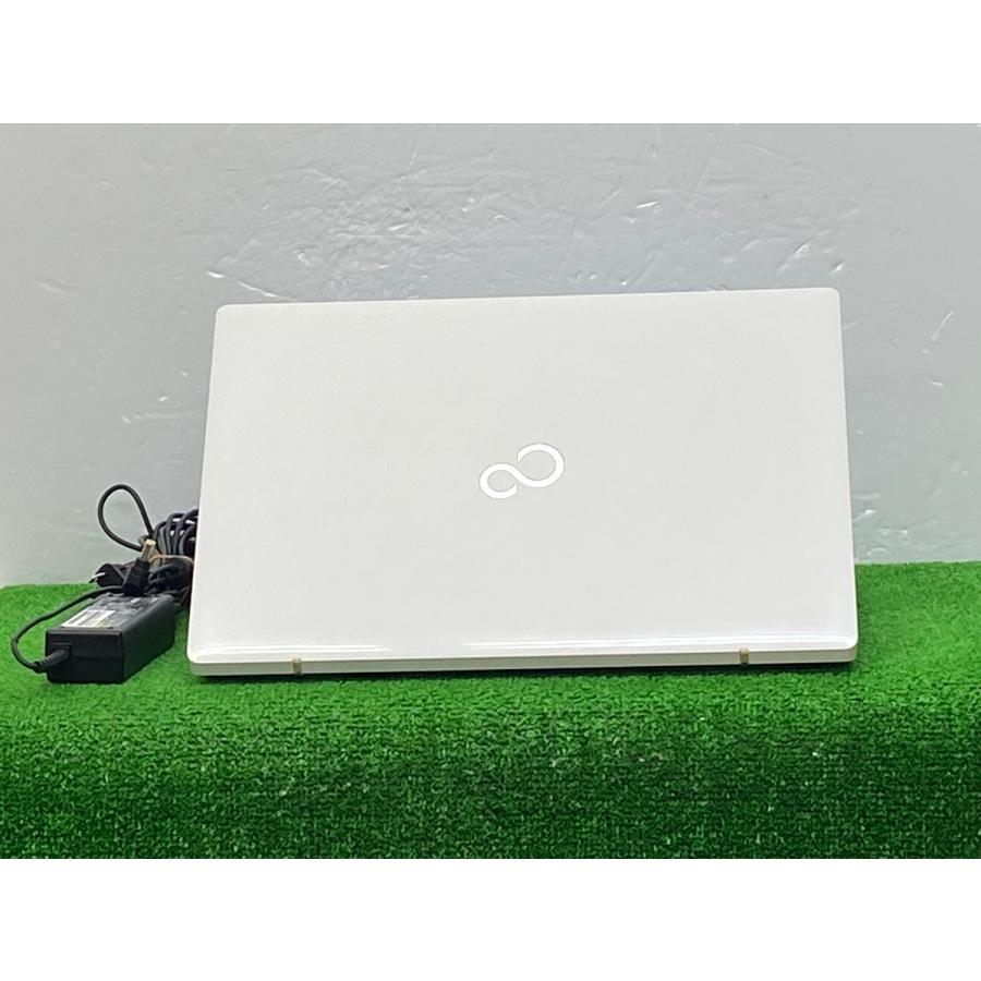 LIFEBOOK FUJITSU AH53/B3 FMVA53B3W i7第8世代 ノートPC Core i7