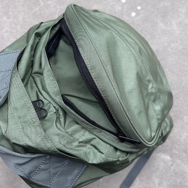 Lowe alpine（ロウアルパイン） デイパック リュック Adventurer 