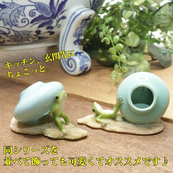 正規品送料無料 花瓶 ミニサイズ 蛙 カエル 蛙雑貨 フラワーベース 樹脂製 寝ころび足押し 置物 Columbiatools Com