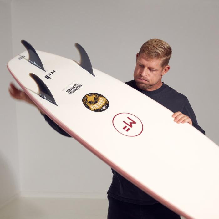 タウカン グレンパングシェイプ 小波用サーフボード 5'4\" トライフィン付 タウカン グレンパングシェイプ 小波用サーフボード 5'4