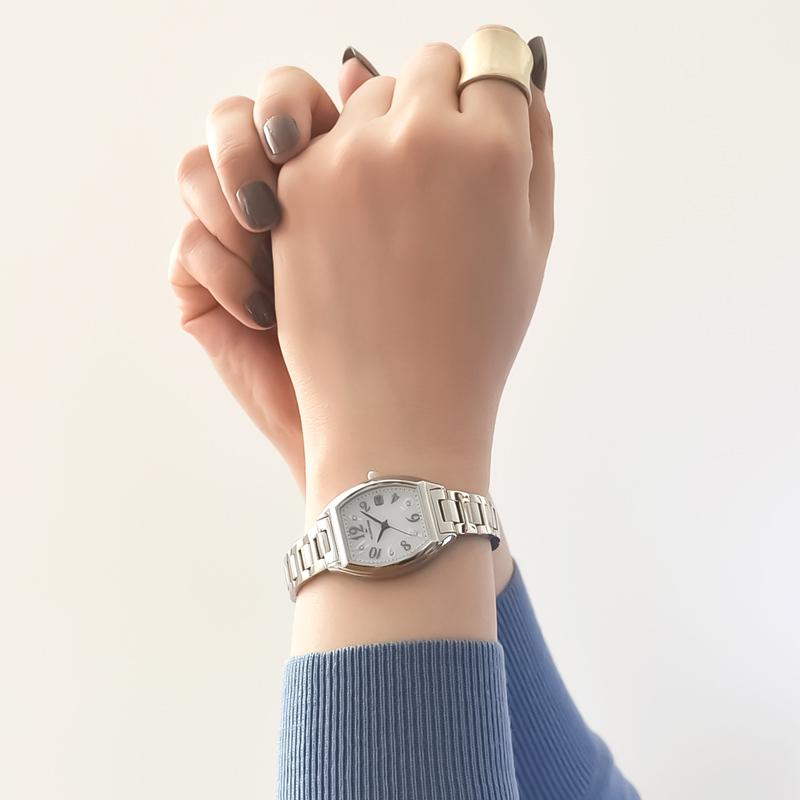 ザ・クロックハウス ビジネスカジュアル LBC1005-WH1A レディース 腕時計 ソーラー トノー ステンレス ホワイト 雑誌掲載 着用モデル | THE CLOCK HOUSE | 08