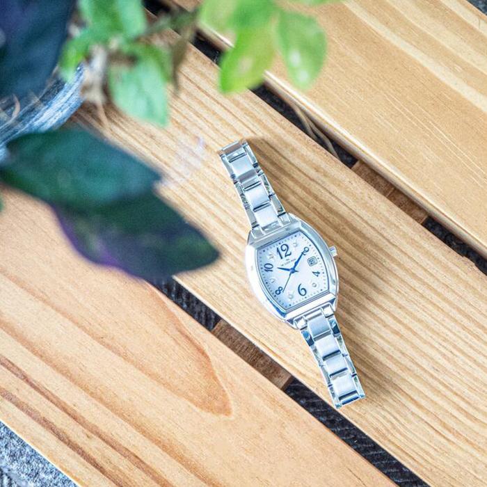 ザ・クロックハウス ビジネスカジュアル LBC1005-WH1A レディース 腕時計 ソーラー トノー ステンレス ホワイト 雑誌掲載 着用モデル | THE CLOCK HOUSE | 09