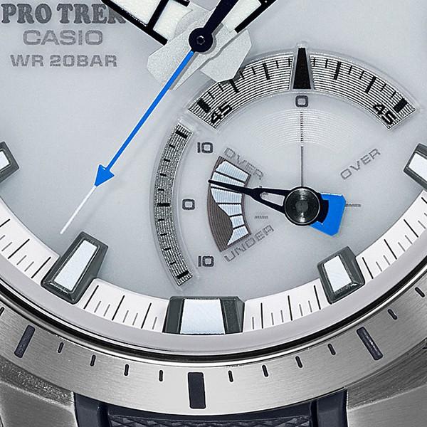 カシオ プロトレック PRW-70-7JF 腕時計 メンズ 電波ソーラー ホワイト 
