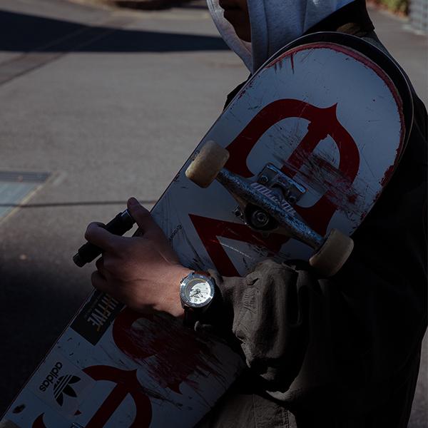 セイコー 5スポーツ EVISEN SKATEBOARDS コラボ SKATEBOARDS 路滑板 SBSA103 メンズ 腕時計 メカニカル 自動巻き 日本製の画像
