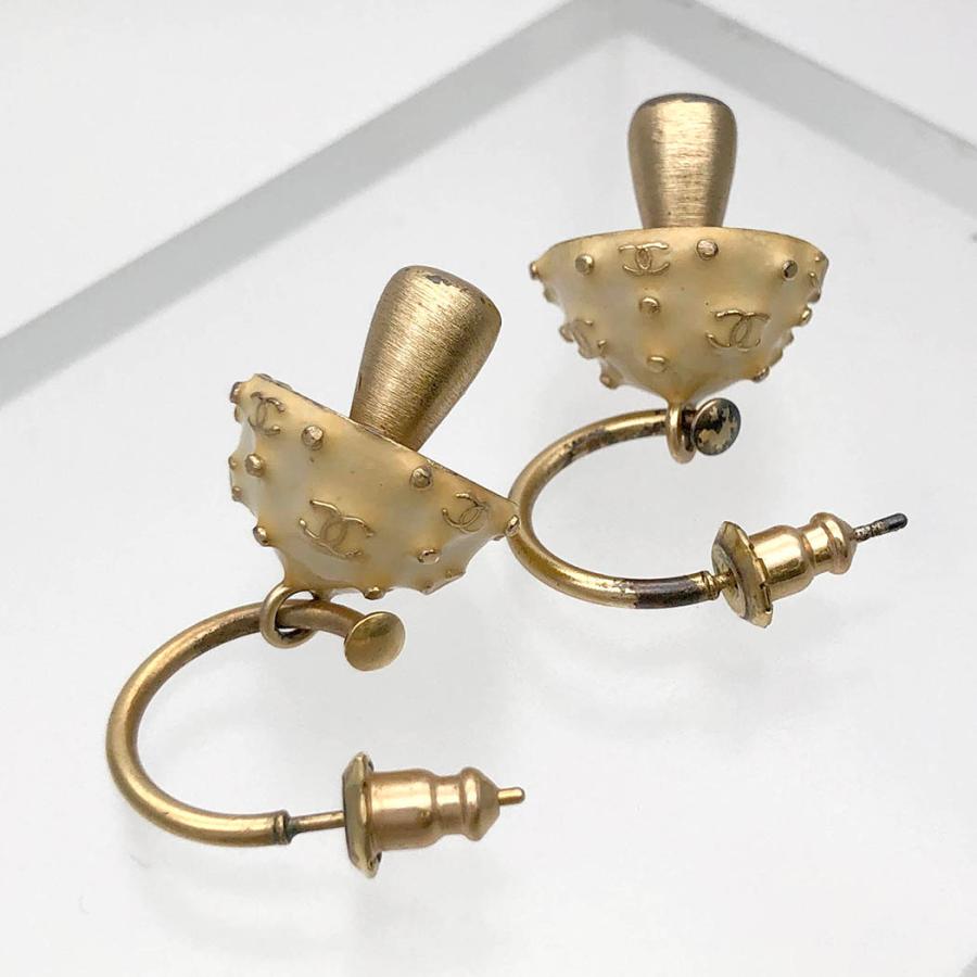 CHANEL（シャネル） きのこ フックピアス GP ココマーク ベージュ