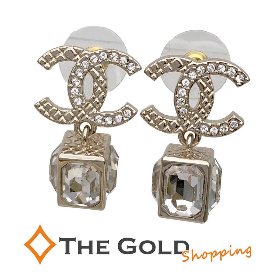 CHANEL ゴールド立方体ピアス CHANEL ゴールド立方体ピアス