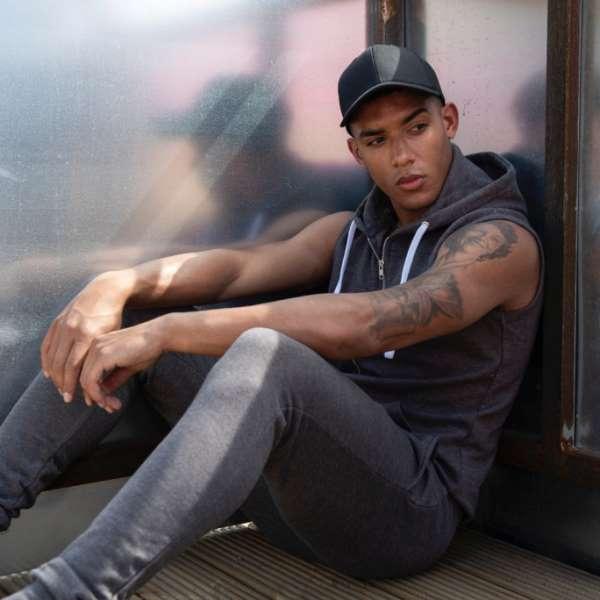 【UK】アウディス(Awdis )スリーブレスフーディー ベストSleeveless zoodie |  | 07