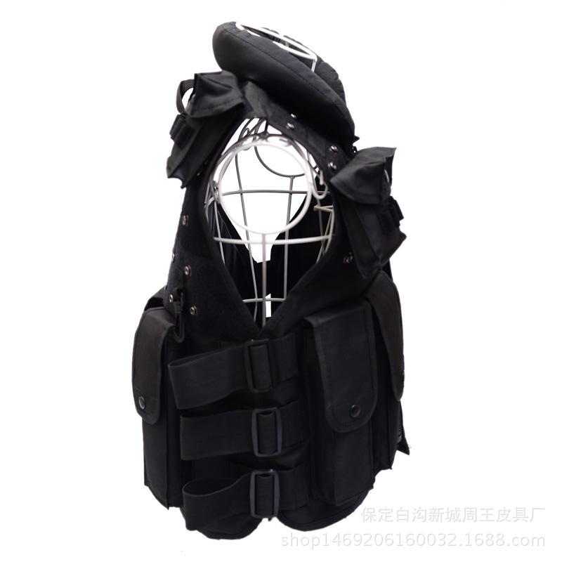 タクティカル レイド ベスト TACTICAL VEST |  | 02