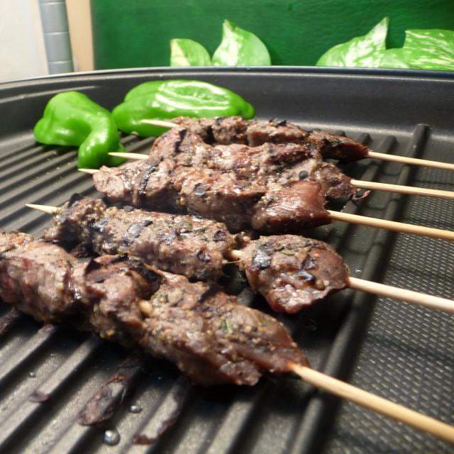 ポイント消化 竹串付き味付けカンガルーキューブ 150g カンガルー肉 肉串 ケバブ |  | 03