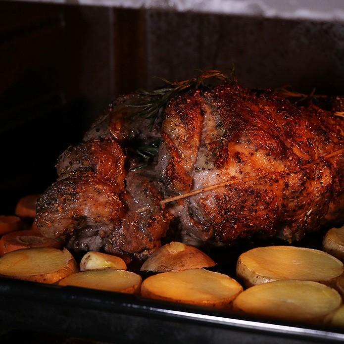 ラム肉 ショルダー ブロック (ラム 仔羊 羊肉) 骨なし 肩肉 ブロック肉