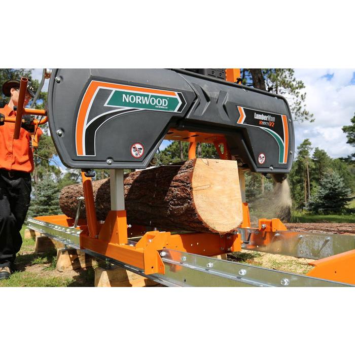 Norwood社製エンジン式移動製材機 (LumberMan MN27) 簡易製材機 Norwood社製エンジン式移動製材機 (LumberMan MN27) 簡易製材機