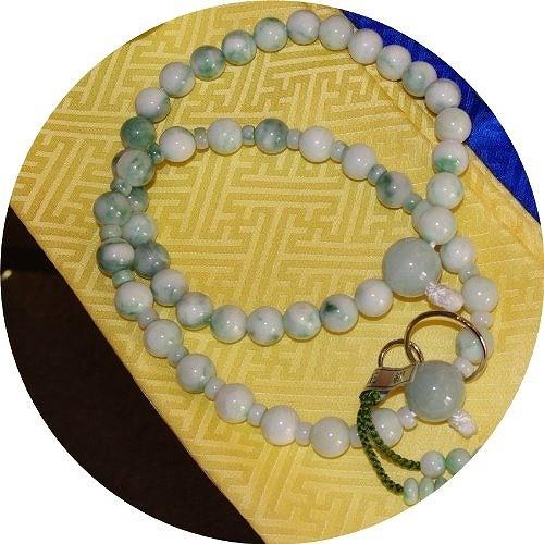 国産翡翠　念珠 Amazon.co.jp: theory xyz 糸魚川翡翠 数珠 12mm玉 片手念珠 鮮緑模様