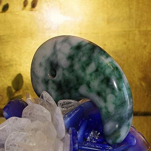 theory xyz 糸魚川翡翠 勾玉 80mm 特大 極上級 ひすい 甲府製 秋光作