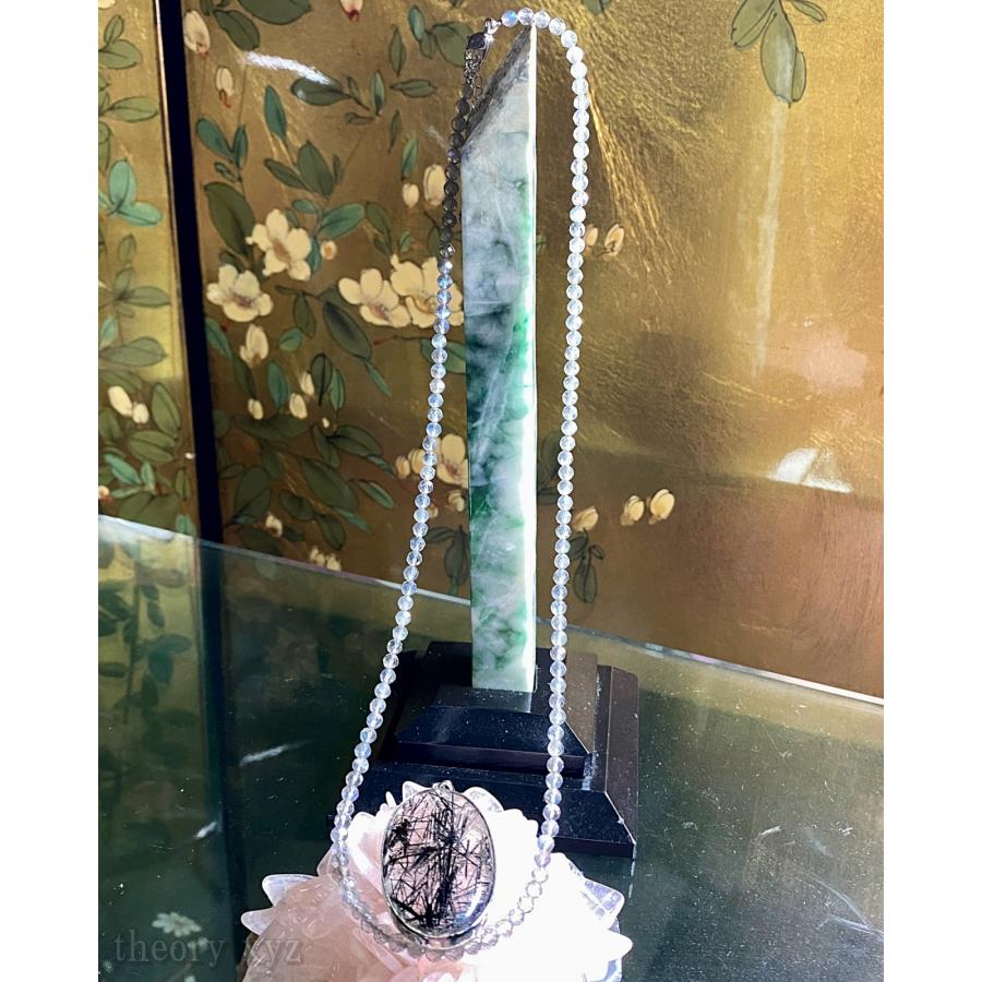 theory xyz ブラックルチル ペンダントトップ メンズ ラブラドライト