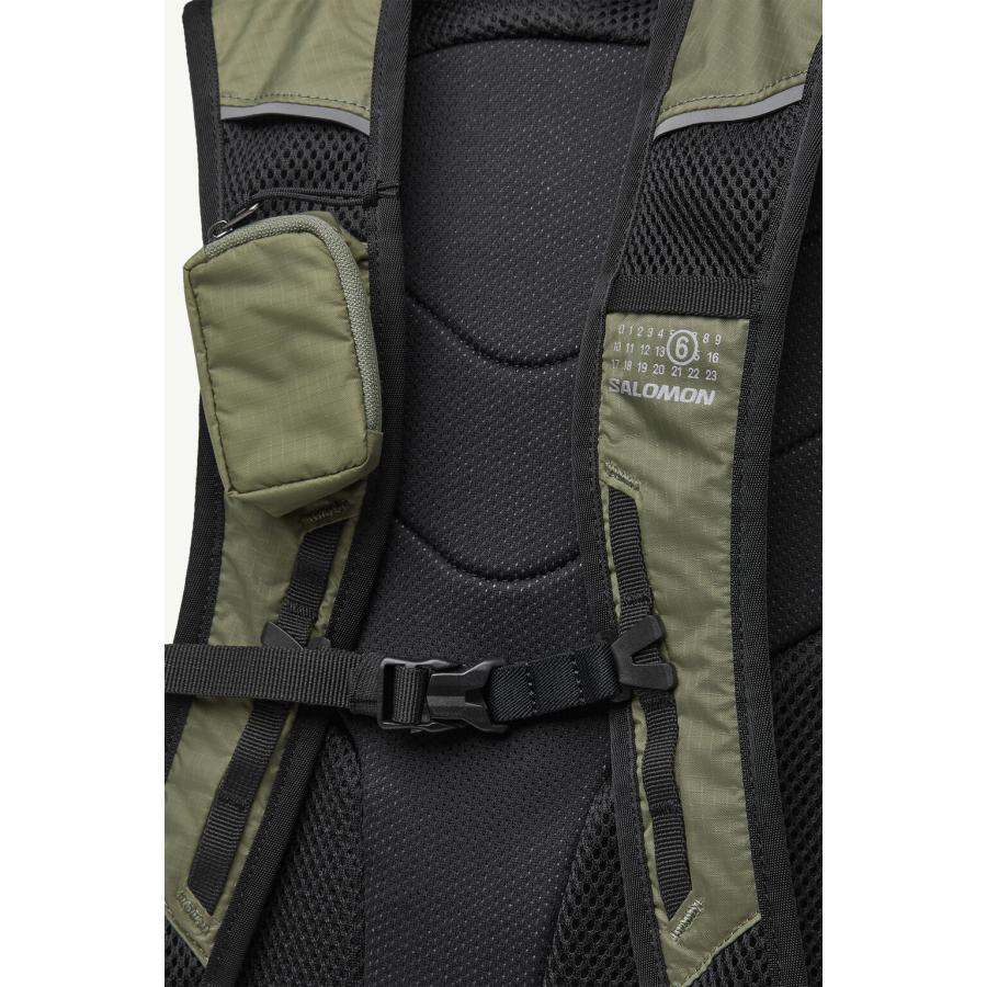正規取扱店】MM6 x Salomon Numeric ナイロンバックパック 正規取扱店】MM6 x Salomon Numeric ナイロンバックパック