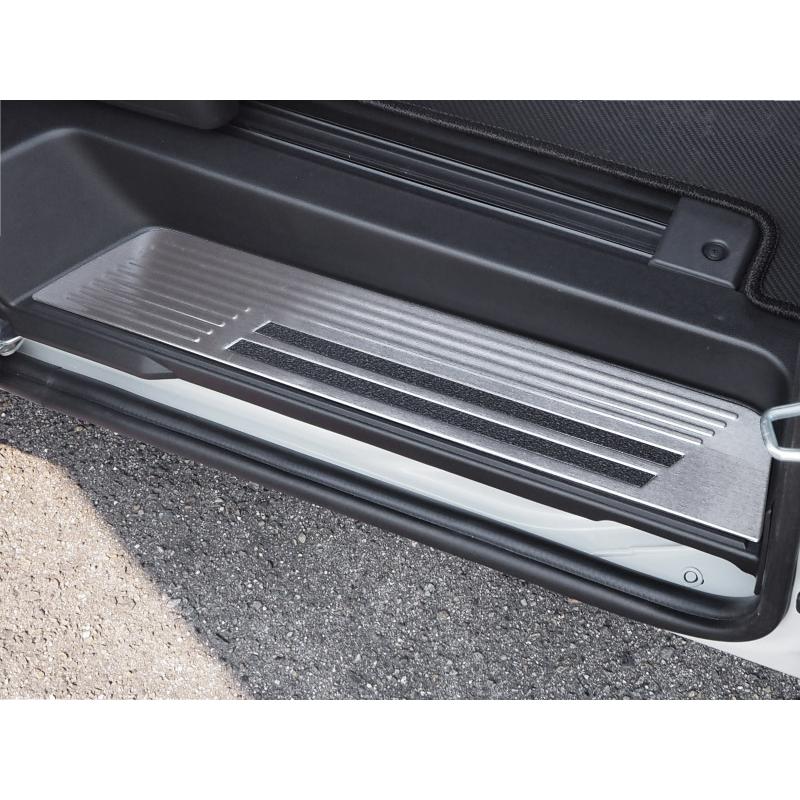 デリカD5 サムライプロデュース スカッフプレート6P シルバー サムライプロデュース 新型デリカD:5 サイドステップ スカッフプレート