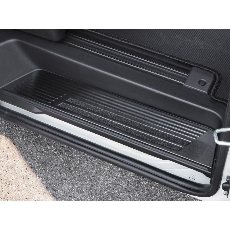 サムライプロデュース 新型デリカD:5 サイドステップ スカッフプレート